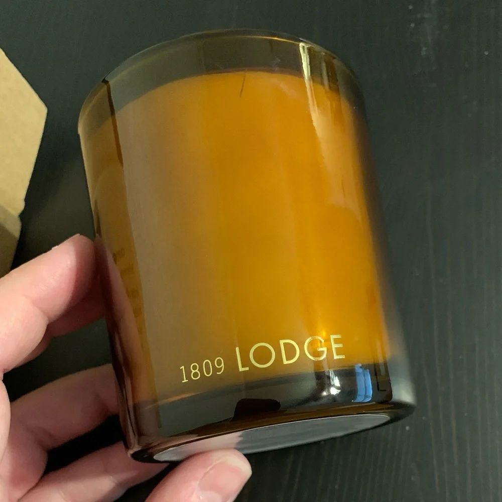 Free People 1809 Collection 8 oz Cozy Winter Candle in Lodge Scent
